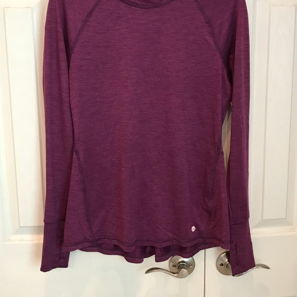 Athletic top - Picture 2 of 5